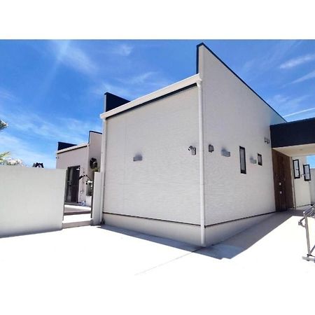 Churaumi Village Pool And Terrace Okinawa Exterior photo